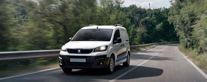 Peugeot Partner usada en ruta de Uruguay - precio y versiones diesel 2026