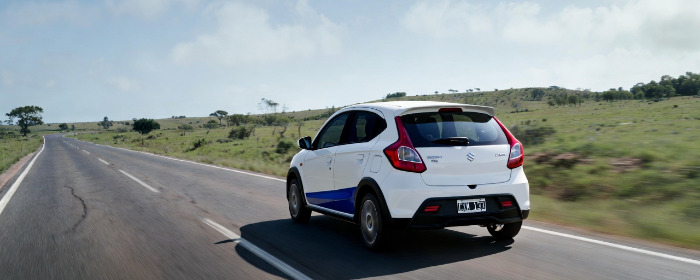 Suzuki Celerio usado en Uruguay, vista en ruta