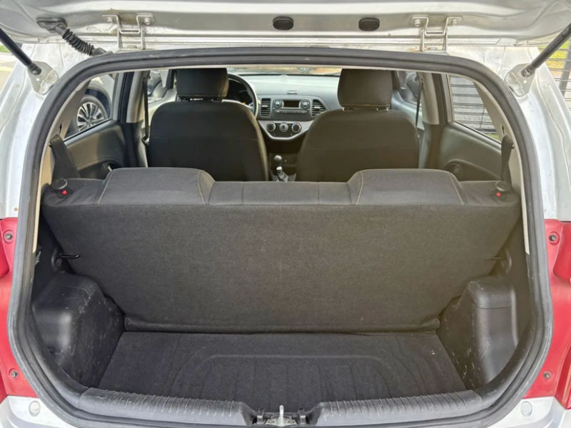 Venta en Uruguay de Kia Picanto  4 puertas 