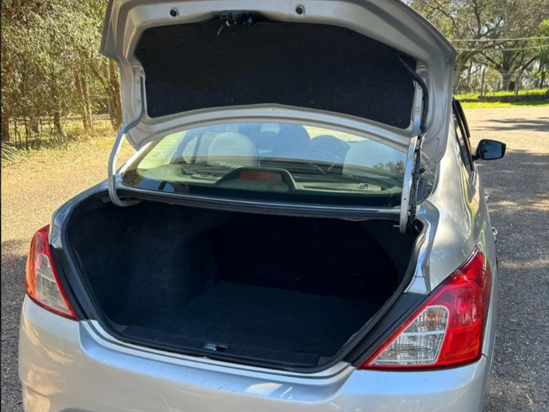 con motor 1.6 a la vista