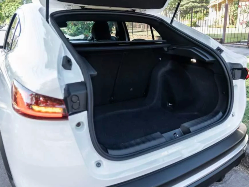 Venta en Uruguay de Fiat FASTBACK  4 puertas 