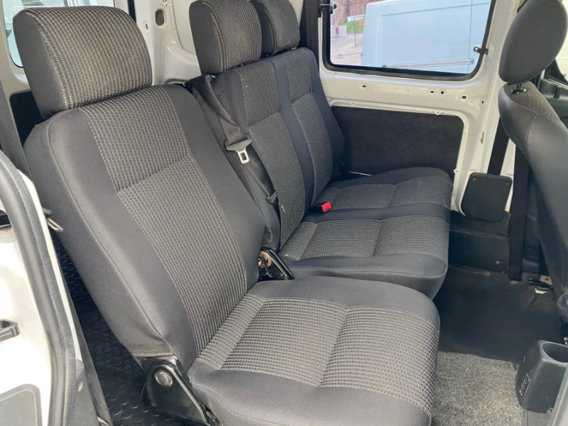 Modelo Berlingo por dentro