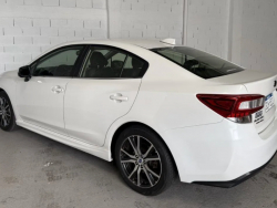 vista interna del Subaru