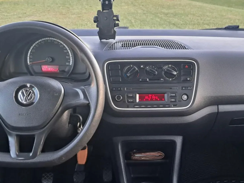 Venta en Uruguay de Volkswagen Up  4 puertas 