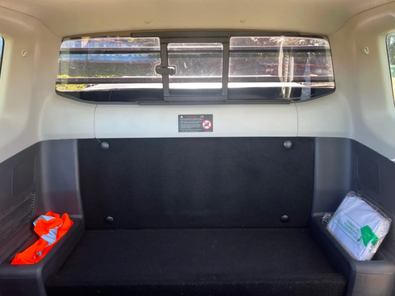 Venta en Uruguay de Volkswagen Saveiro  2 puertas 