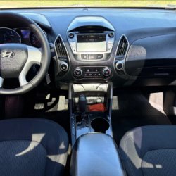 Hyundai Tucson  suv ofrecido en Ciudad del Plata 