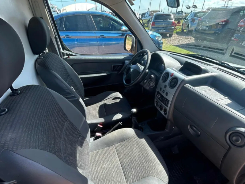 Venta en Uruguay de Peugeot Partner  3 puertas 
