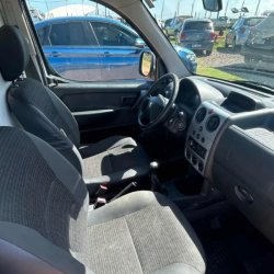 Venta en Uruguay de Peugeot Partner  3 puertas 