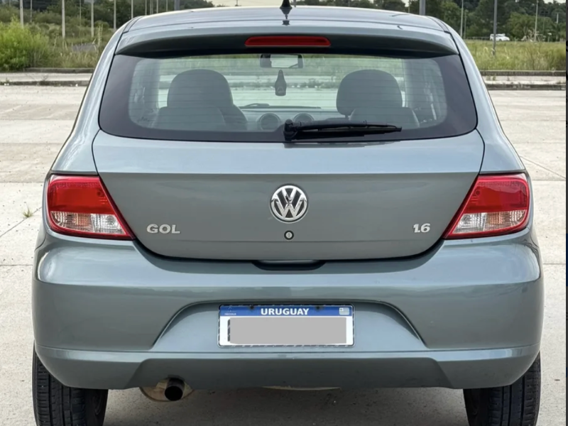 Volkswagen Gol  hatchback ofrecido en Rivera 
