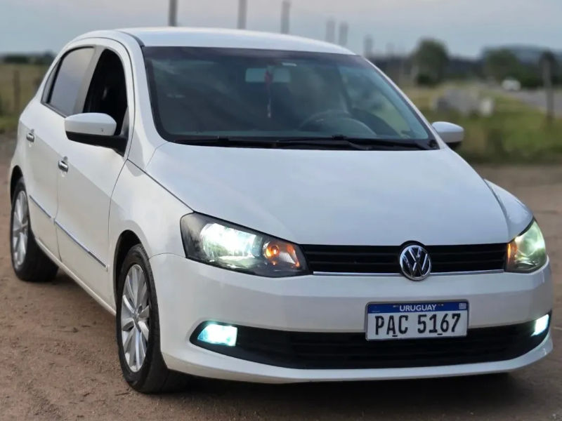 Venta en Uruguay de Volkswagen Gol  4 puertas 