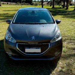 208 2014 usado en venta