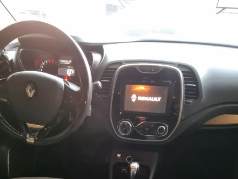 Venta en Uruguay de Renault Captur  4 puertas 