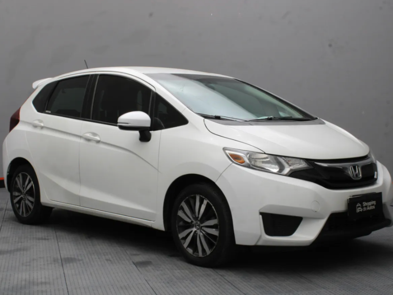 Honda Fit  hatchback ofrecido en Carrasco 