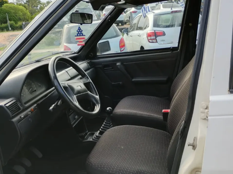 Venta en Uruguay de Fiat Duna  4 puertas 