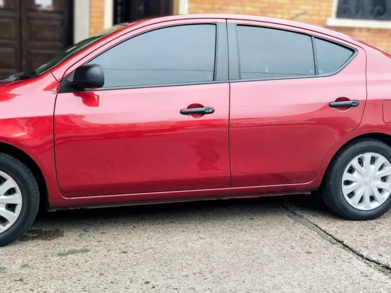 Imagen de  Manual  2018 Nissan Versa