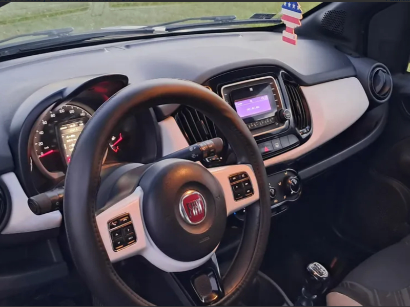 Venta en Uruguay de Fiat Uno  4 puertas 