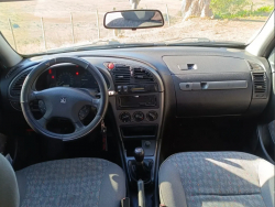 Venta en Uruguay de Citroën Xsara  4 puertas 