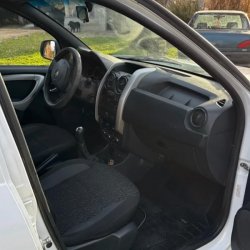Venta en Uruguay de Renault Oroch  4 puertas 