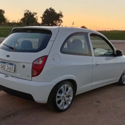 Chevrolet Celta  hatchback ofrecido en Sarandí del Yi 