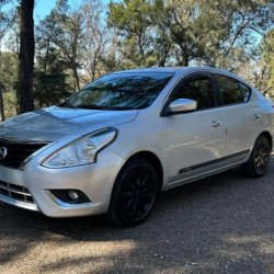 Versa 2014 usado en venta