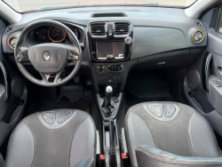 Venta en Uruguay de Renault Sandero Stepway  4 puertas 