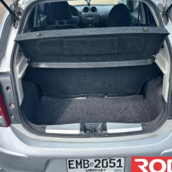Nissan March  hatchback ofrecido en Melo 