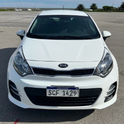 vendo: uy/kia-rio-2016-usado-montevideo