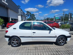 Venta en Uruguay de Peugeot 306  3 puertas 