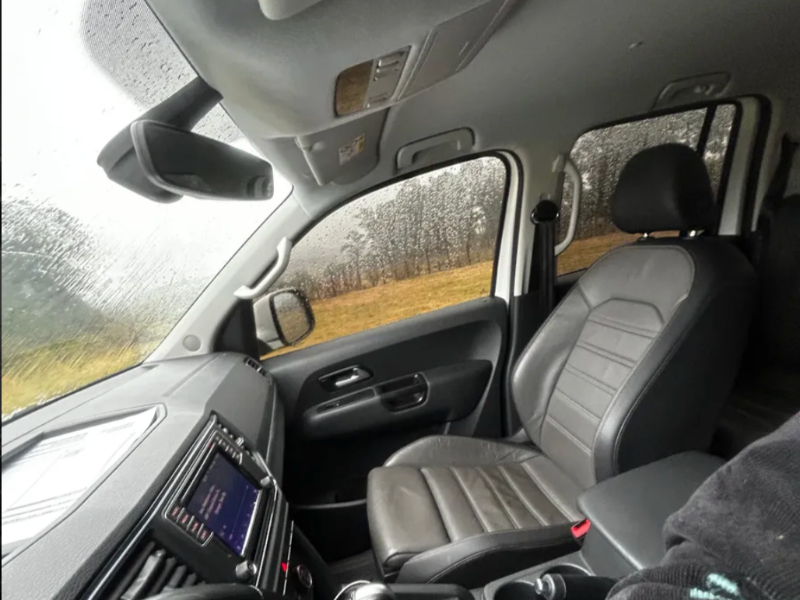 Venta en Uruguay de Volkswagen Amarok  4 puertas 