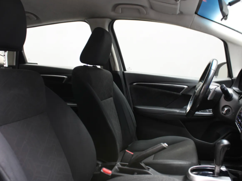 Venta en Uruguay de Honda Fit  4 puertas 