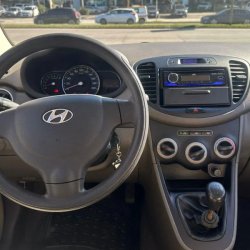 Venta en Uruguay de Hyundai i10  4 puertas 