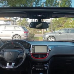 Venta en Uruguay de Peugeot 208  3 puertas 