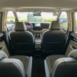 Venta en Uruguay de Kia Carens  4 puertas 