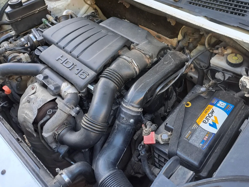 Venta en Uruguay de Peugeot Partner  6 puertas 