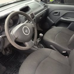 Venta en Uruguay de Renault Clio  4 puertas 