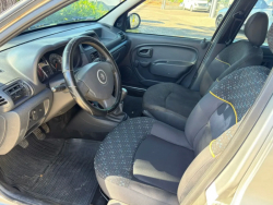 Venta en Uruguay de Renault Clio  4 puertas 