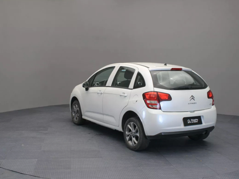 Citroën C3  Hatchback ofrecido en Parque Batlle 