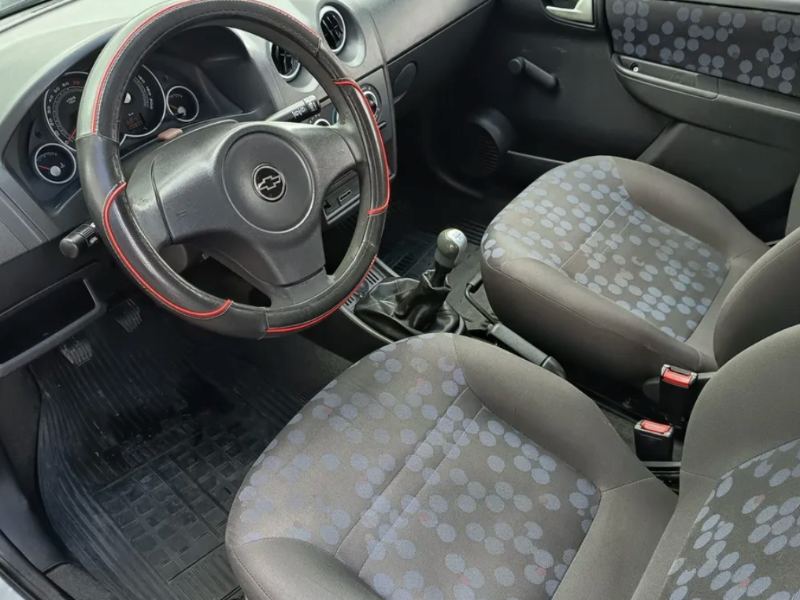 Chevrolet Celta  hatchback ofrecido en Punta Gorda 