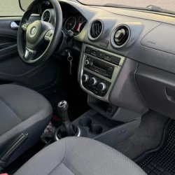 Volkswagen Gol  hatchback ofrecido en Maldonado 