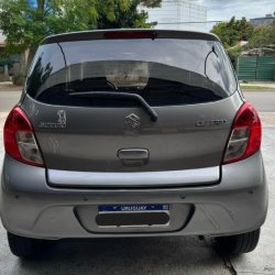 Suzuki Celerio  hatchback ofrecido en Malvín Norte 