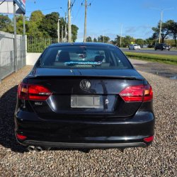 Volkswagen Vento  sedán ofrecido en Salinas 
