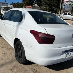 Citroën C-Elysee  sedán ofrecido en Ciudad de la Costa 