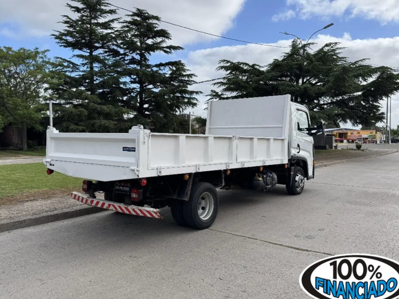 Venta en Uruguay de Volkswagen 6-160  2 puertas 