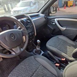 Venta en Uruguay de Renault Oroch  4 puertas 