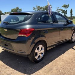 Chevrolet Onix  hatchback ofrecido en Maldonado 