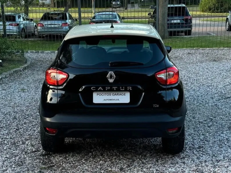 Renault Captur  suv ofrecido en Capurro 