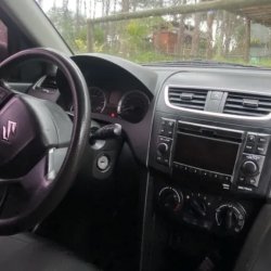 Suzuki Swift  hatchback ofrecido en Punta Ballena 
