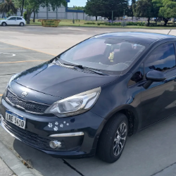 Foto: Kia Rio Sedán 2017: Excelente usado a la venta en suarez