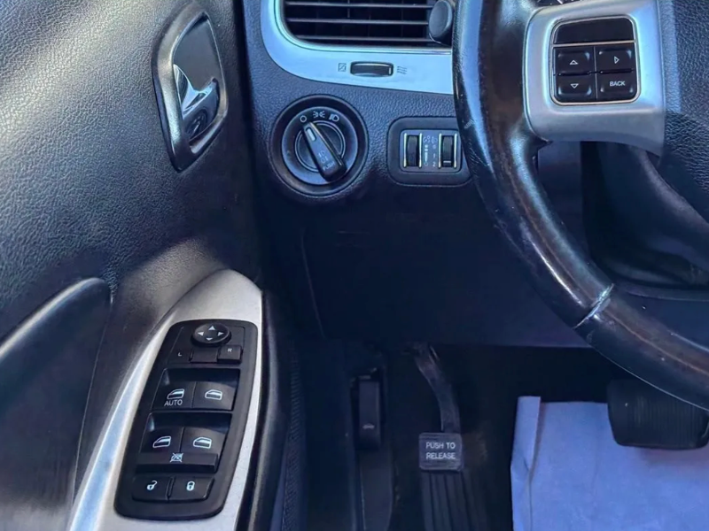 Venta en Uruguay de Dodge Journey  4 puertas 