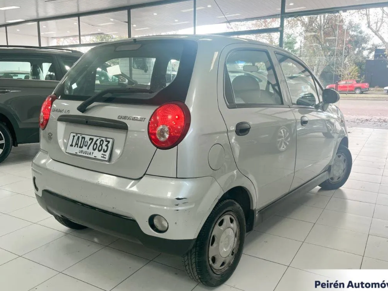 Chevrolet Spark  hatchback ofrecido en Paysandú 